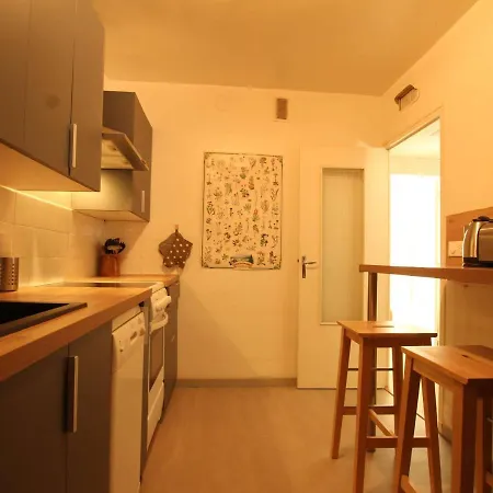 Cosy Pour 6 A Chantemerle, Serre-chevalier. Balcon, Parking, Casier A Ski, 2 Etoiles. - Fr-1-330e-33 *